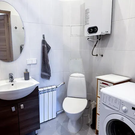 Apartman 10 Min To Old Town - Free Parking - Work Station *