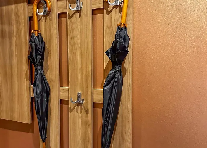 10 Min To Old Town - Free Parking - Work Station * Talin