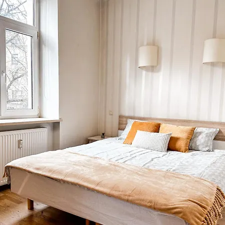 10 Min To Old Town - Free Parking - Work Station Tallinn